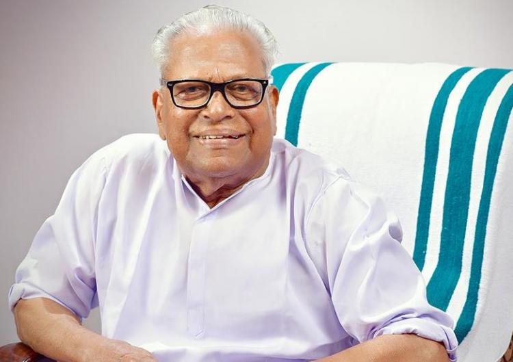 വി എസ് അച്യുതാനന്ദന്‍ ആശുപത്രിയില്‍ ഗുരുതരാവസ്ഥയില്‍ എന്ന് വാര്‍ത്ത പ്രചരിപ്പിച്ചവര്‍ക്കെതിരെ പൊലീസ് മേധാവിക്ക് പരാതി