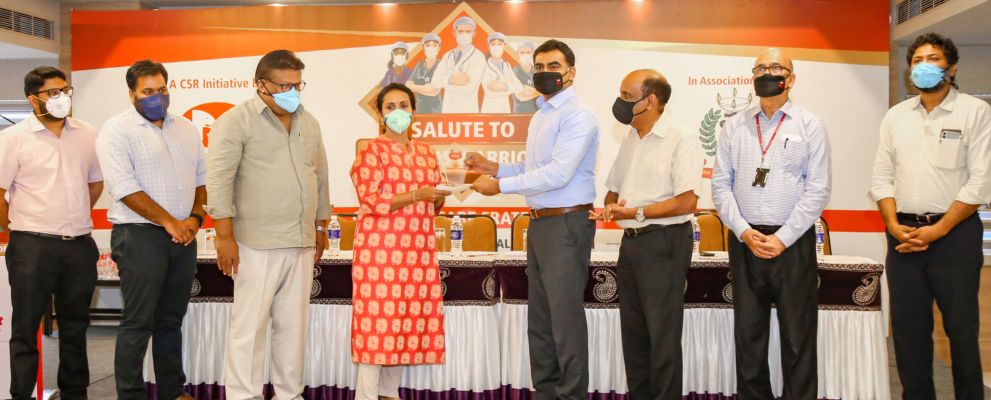 കോവിഡ് പോരാളികള്‍ക്ക് മുത്തൂറ്റ് ഫിനാന്‍സിന്റെ ആദരം