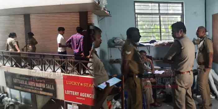 മലപ്പുറം  മമ്പാടിൽ  ഗോഡൗണിൽ യുവാവിന്റെ ‍മൃതദേഹം; തുണികൾകൊണ്ടു മൂടിയ നിലയിൽ