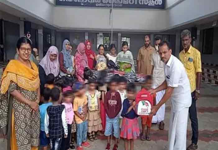 എസ്ഡിപിഐ വിതരണം ചെയ്ത ബാഗിൽ വിവാദ സ്റ്റിക്കർ:  വിശദീകരണം തേടി വിദ്യാഭ്യാസവകുപ്പ്