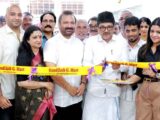 പരപ്പനങ്ങാടിയിലെ ഗോപു നന്തിലത്ത്‌ ജി മാർട്ട്‌ ഹൈടെക് ഷോറൂം പ്രവർത്തനം ആരംഭിച്ചു